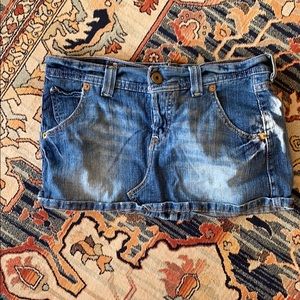 Levi’s denim mini skirt